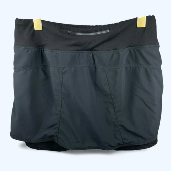 Road Runner Sports 2-in-1 Skort WIth Drawstring detail on side Black Size medium - Picture 2 of 6